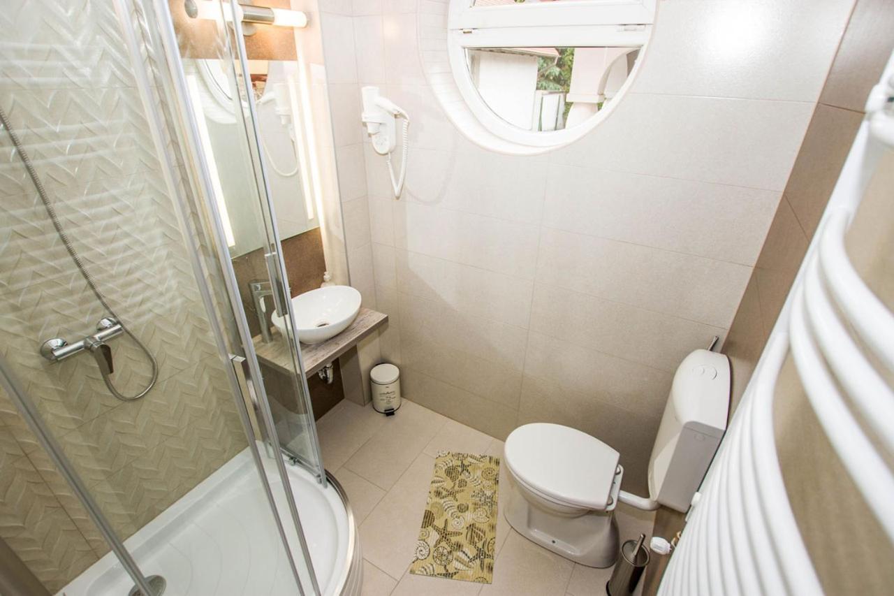 Jarja Panzio Hotel Hajdúszoboszló Eksteriør billede