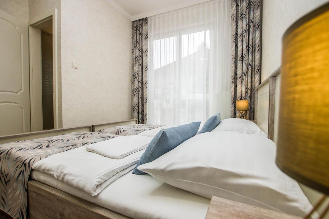 Jarja Panzio Hotel Hajdúszoboszló Eksteriør billede