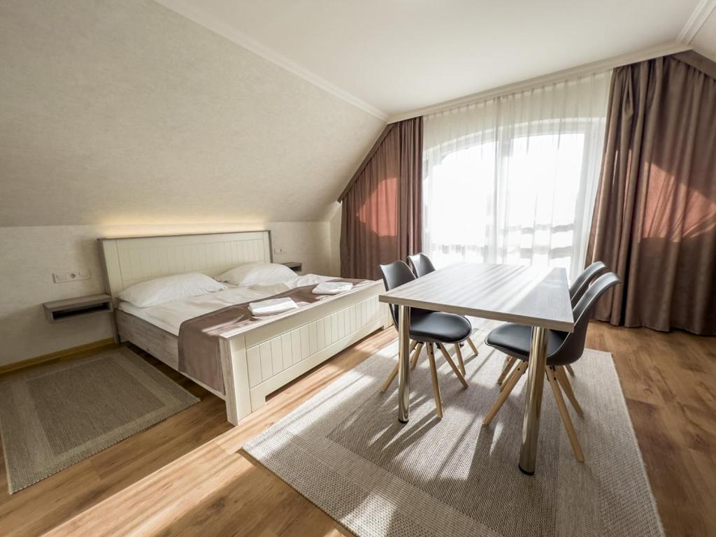 Jarja Panzio Hotel Hajdúszoboszló Eksteriør billede